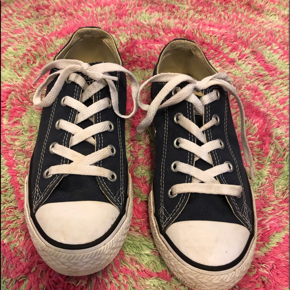 Girls size 2 Navy converse tennis shoes